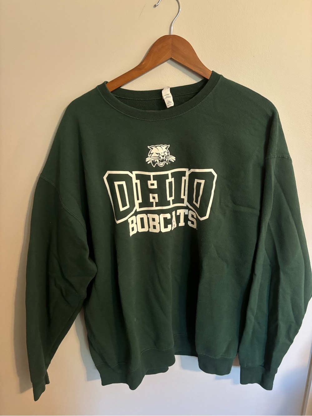 Hanes Dark Green Crewneck Sweatshirt with White Ohio Bobcats Logo